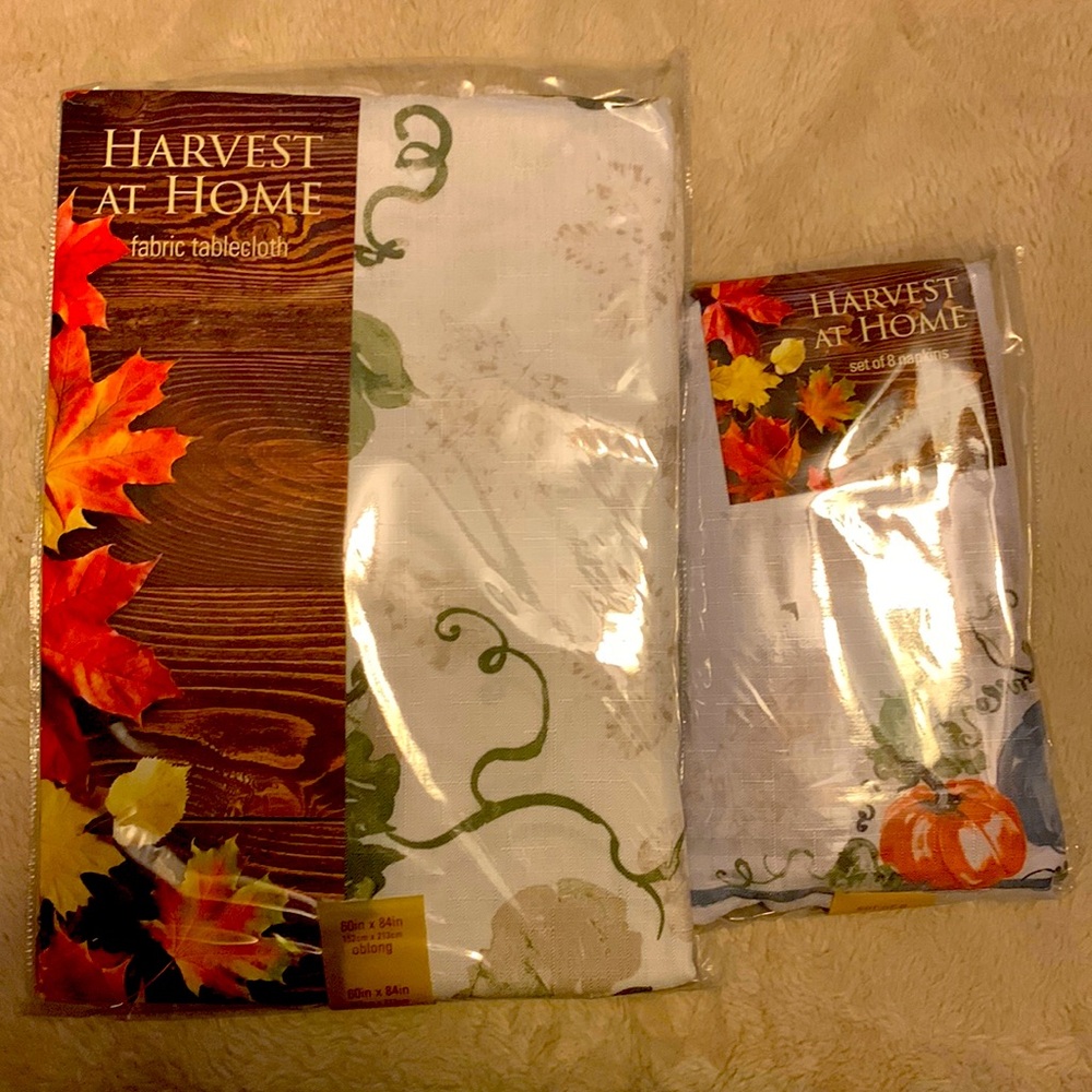Harvest at Hime fabric tablecloth and 8 napkins